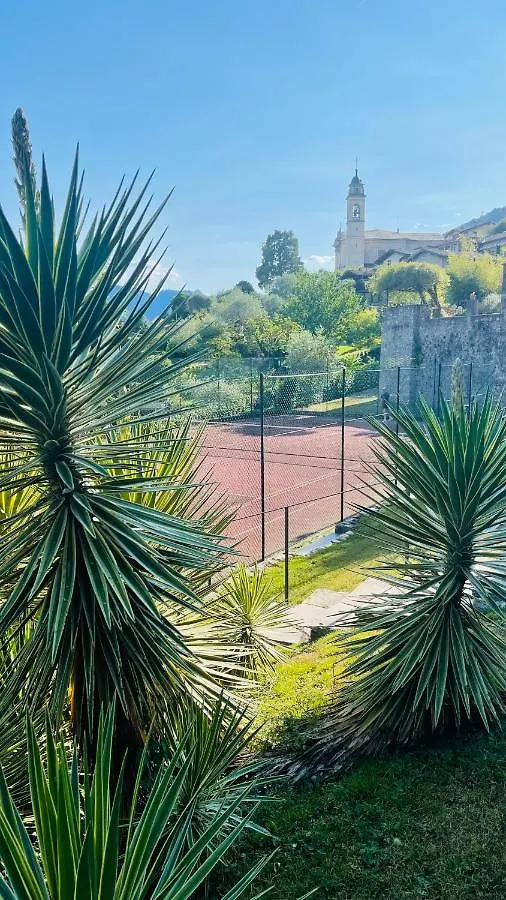 別荘 Lake View, Swimming Pool, Tennis Court And Private Parking Mezzegra