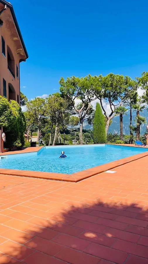 Lake View, Swimming Pool, Tennis Court And Private Parking Mezzegra