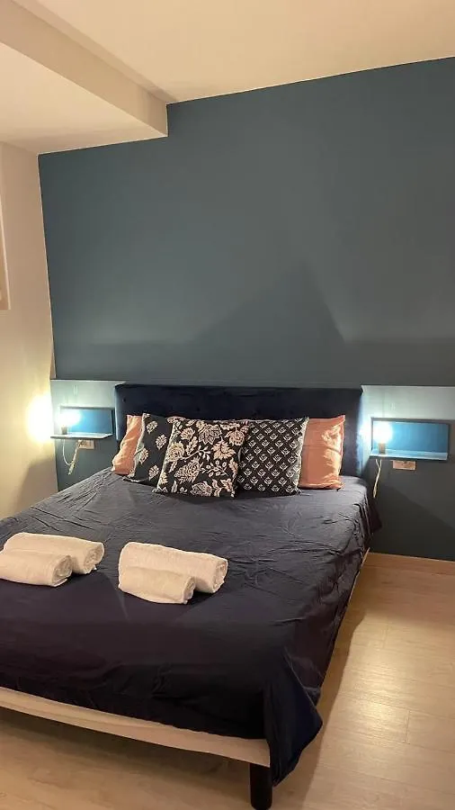 Holiday home Lake View, Swimming Pool, Tennis Court And Private Parking Mezzegra